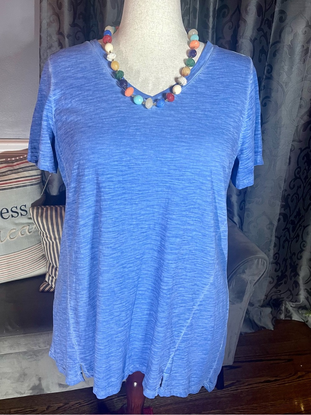 LOGO by Lori Goldstein Heathered Sky Blue V-Neck Short Sleeve Tee
